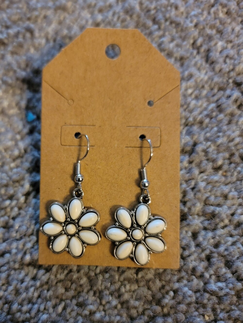 Handcrafted White Daisy Drop Earrings with Silver Accents